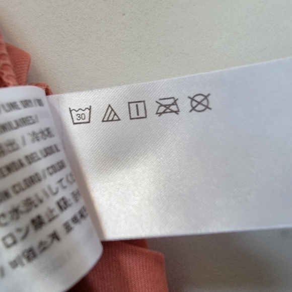 Hollister Ultra Highrise Pleated Skirt Size Medium EUC - Picture 5 of 8